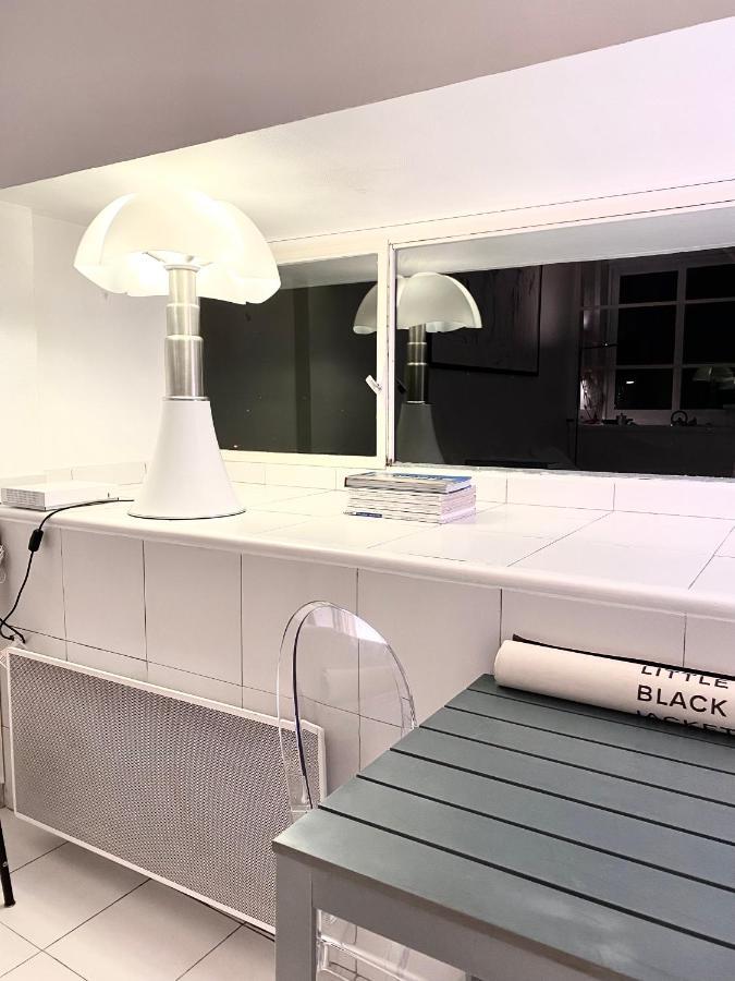 Elegant Studio Et Parking Dans Batiment Historique Saint-Tropez Ngoại thất bức ảnh